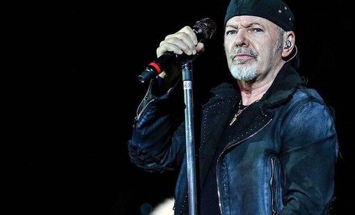 Vasco Rossi, concerti spostati al 2022: 24 maggio all’Ippodromo di Milano