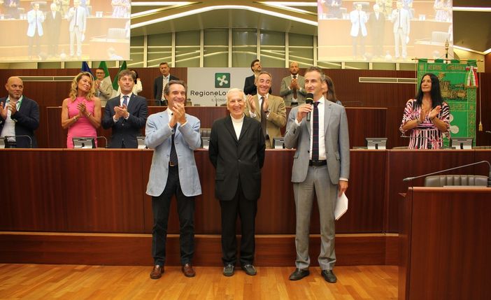 Il Professor Silvio Garattini in Consiglio regionale:  il riconoscimento e la gratitudine della Lombardia