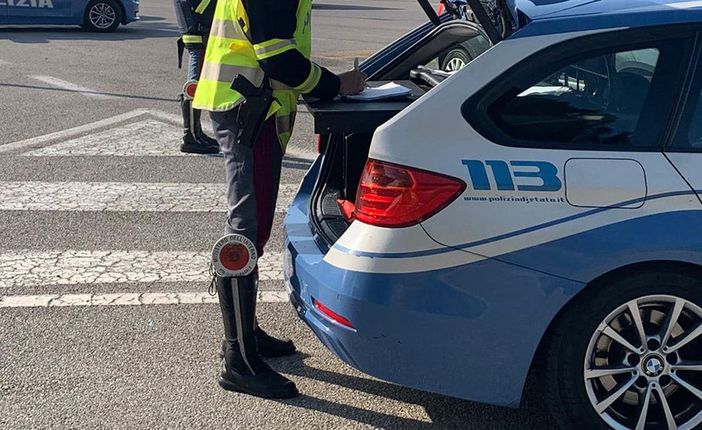 Novara, studente aggredito per un insulto dopo mancata precedenza sulle strisce Novara, studente aggredito per un insulto dopo mancata precedenza sulle strisce