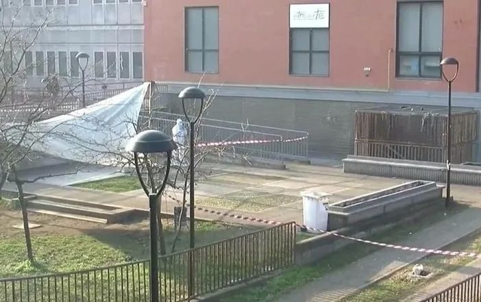 Pavia, 35enne accoltellato in centro