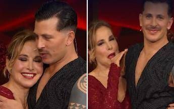 Barbara D'Urso a Ballando, il messaggio pubblico (e quello privato) di Pasquale La Rocca