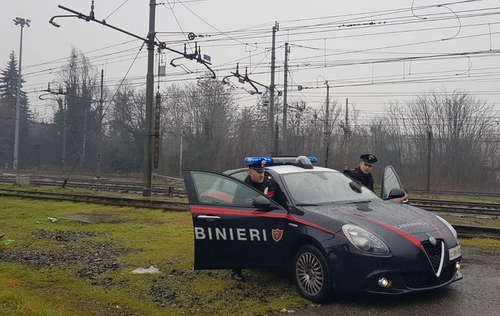 Voghera: violenza sessuale di gruppo e rapina in stazione, arrestate due persone Voghera: violenza sessuale di gruppo e rapina in stazione, arrestate due persone