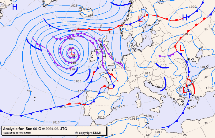Il Meteo in Lombardia per domenica 6, lunedì 7, martedì 8 (ottobre) Il Meteo in Lombardia per domenica 6, lunedì 7, martedì 8 (ottobre)