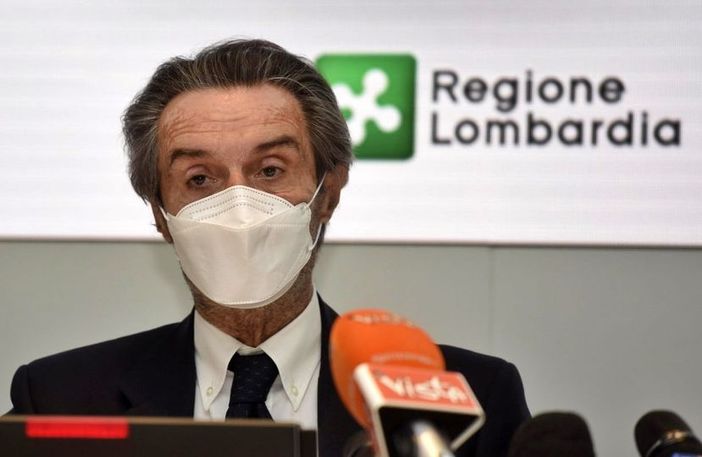 Fontana: "Teoricamente, da fine mese Lombardia potrebbe passare a zona gialla" Fontana: "Teoricamente, da fine mese Lombardia potrebbe passare a zona gialla"