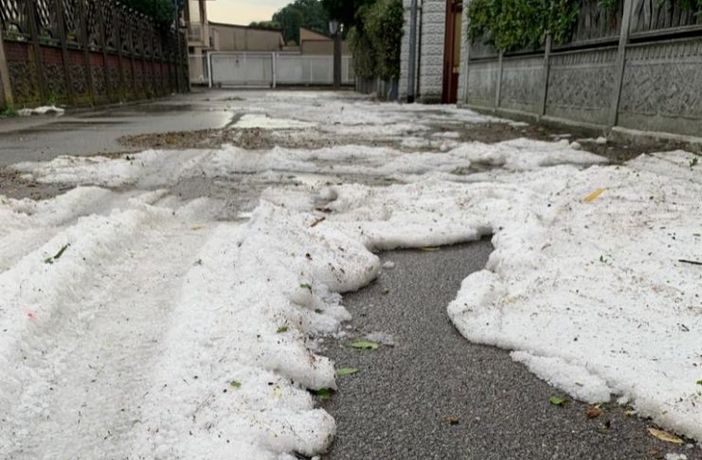 Violenta grandinata a Corbetta e maltempo sul magentino, le foto di Massimo Grassi