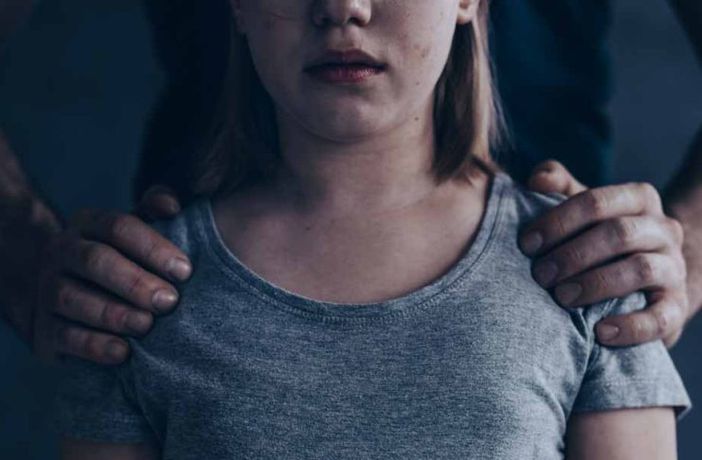 Milano, violenza sessuale su sei bambine: giovane condannato a 16 anni di carcere