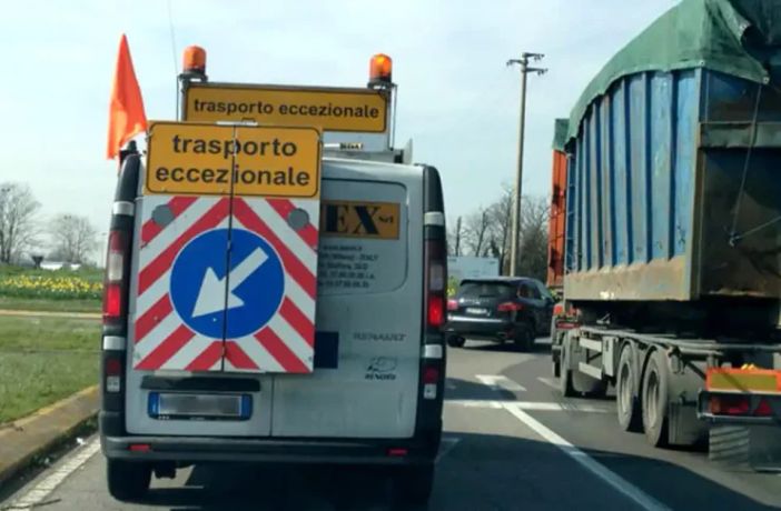 Trasporto eccezionale: alle 22 di oggi chiude la ss 11 da Magenta a Trecate
