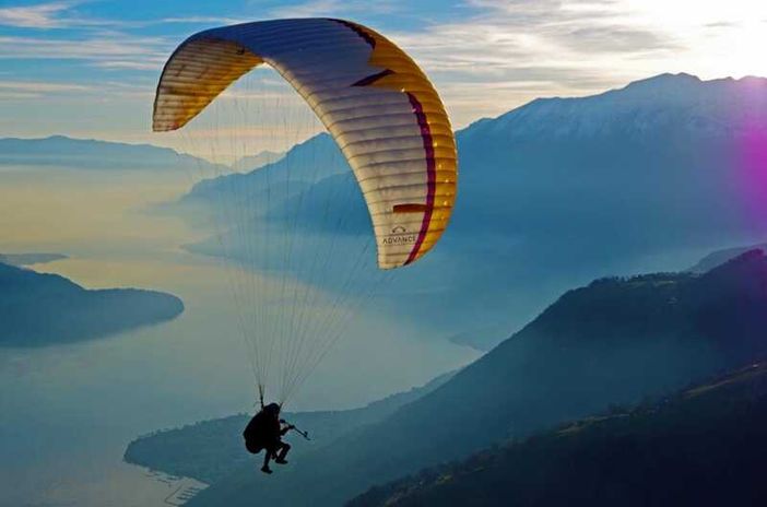 Precipita col parapendio: 59enne di Zibido san Giacomo in prognosi riservata
