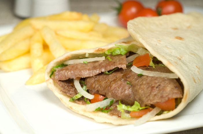 Vercelli: kebab avariato nel camion, multa da 3mila euro