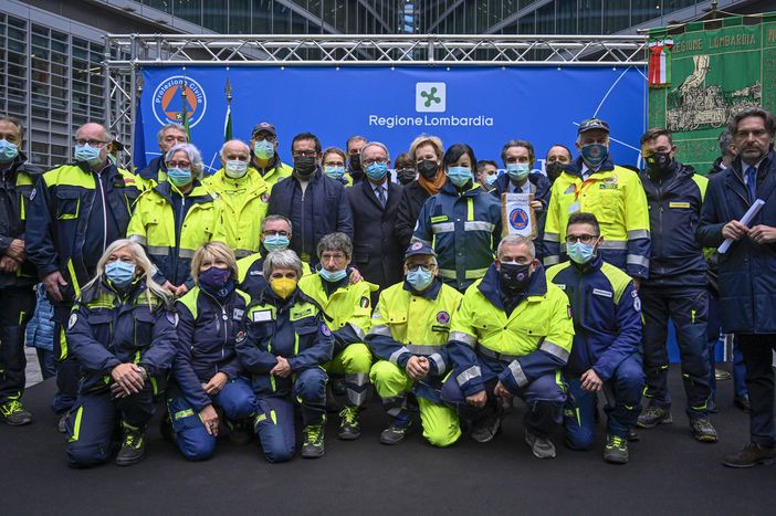 Pavia: Protezione Civile, Regione Lombardia ringrazia e premia i 15.000 volontari che hanno reso il loro prezioso servizio nell'emergenza Covid Pavia: Protezione Civile, Regione Lombardia ringrazia e premia i 15.000 volontari che hanno reso il loro prezioso servizio nell'emergenza Covid