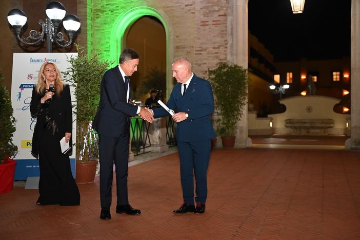 A Poste Italiane il premio internazionale “liberi di crescere” A Poste Italiane il premio internazionale “liberi di crescere”