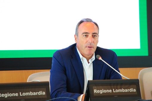 Le Rsa possono riaprire in sicurezza. Gallera: «Tamponi e test sierologici per i nuovi accessi»