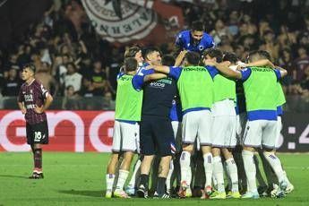 Salernitana-Sampdoria sospesa, liguri restano in B e campani retrocessi Salernitana-Sampdoria sospesa, liguri restano in B e campani retrocessi