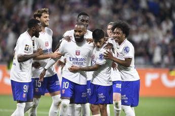 Clamoroso in Francia, Lione retrocesso in Ligue 2: cosa è successo