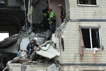 Ucraina, nuovi attacchi: "Russia sempre più vicina alla conquista di Pokrovsk" Ucraina, nuovi attacchi: "Russia sempre più vicina alla conquista di Pokrovsk"