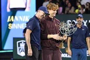 Sinner conferma Cahill: "Darren mi dà tanta calma, mi sento al sicuro" Sinner conferma Cahill: "Darren mi dà tanta calma, mi sento al sicuro"