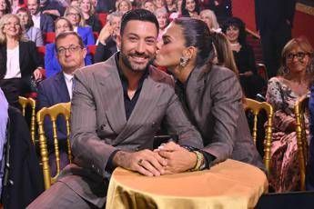 Bianca Guaccero compie 45 anni, gli auguri speciali di Giovanni Pernice Bianca Guaccero compie 45 anni, gli auguri speciali di Giovanni Pernice