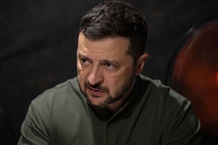 Zelensky “Per prima cosa cessate il fuoco”