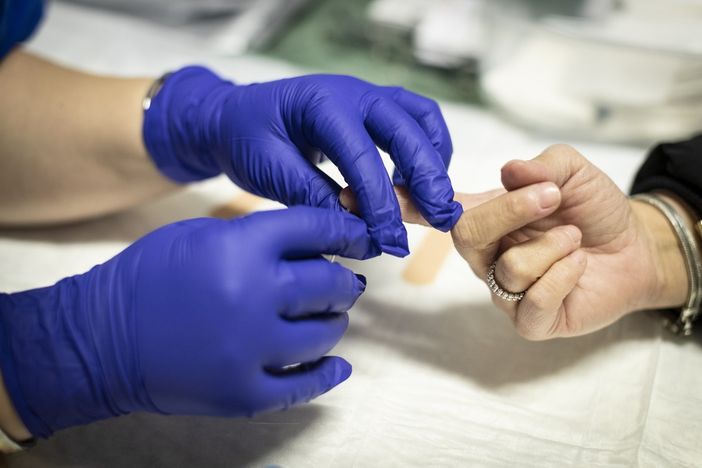 Vigevano: 1° dicembre Giornata Mondiale contro l’AIDS Vigevano: 1° dicembre Giornata Mondiale contro l’AIDS