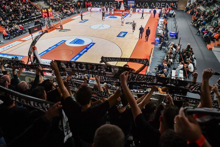 (credit: Agenzia Ciamillo-Castoria)