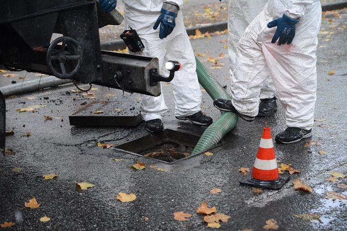 Focolai Covid, via al monitoraggio nelle fogne