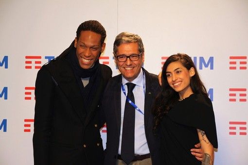 Maurizio Caridi con Alice Caioli e Leonardo Monteiro Maurizio Caridi con Alice Caioli e Leonardo Monteiro