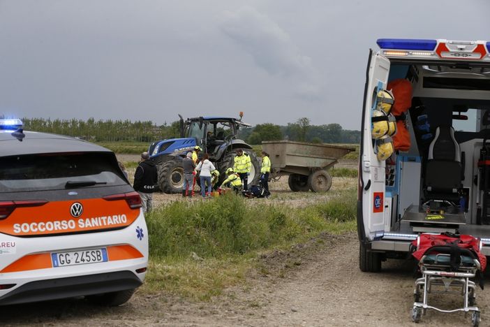 Frascarolo: incidente sul lavoro, 48enne sbalzato dal trattore