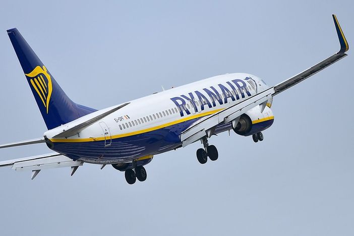 Ryanair lancia 500 rotte per l'estate 2022 a prezzi scontati Ryanair lancia 500 rotte per l'estate 2022 a prezzi scontati
