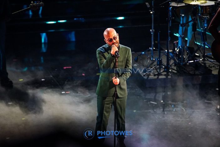 74° Festival di Sanremo: da Annalisa ai Negramaro, da Mahmood a Diodato ecco i 27 cantanti in gara 74° Festival di Sanremo: da Annalisa ai Negramaro, da Mahmood a Diodato ecco i 27 cantanti in gara