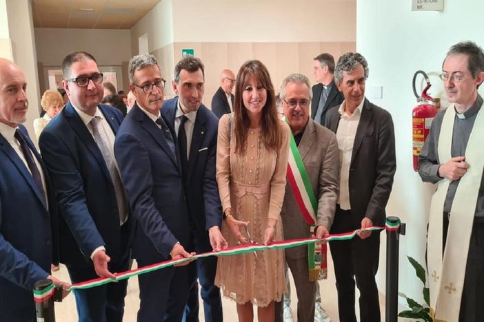 Inaugurata casa di comunità a Mortara, assessore Lucchini: “Luogo di accoglienza che potenzia servizi socio-assistenziali” Inaugurata casa di comunità a Mortara, assessore Lucchini: “Luogo di accoglienza che potenzia servizi socio-assistenziali”
