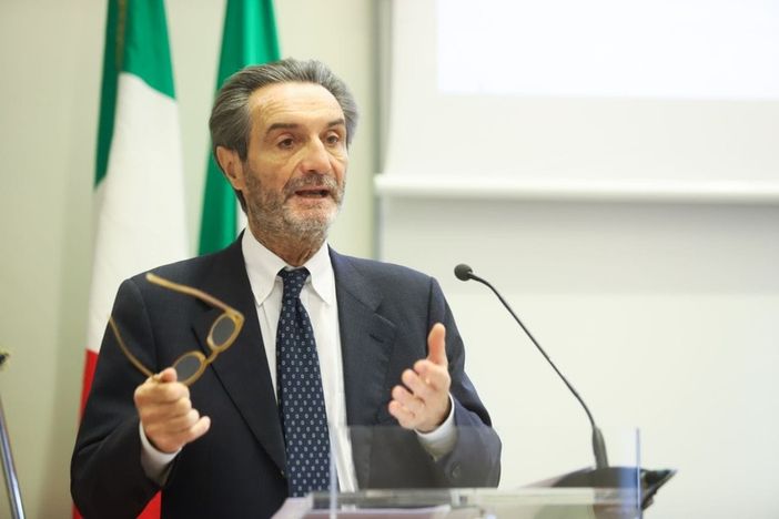 Fontana archivia le zone rosse, arancioni e gialle: «Basta continui cambi di colore, creano incertezza e danni economici enormi»