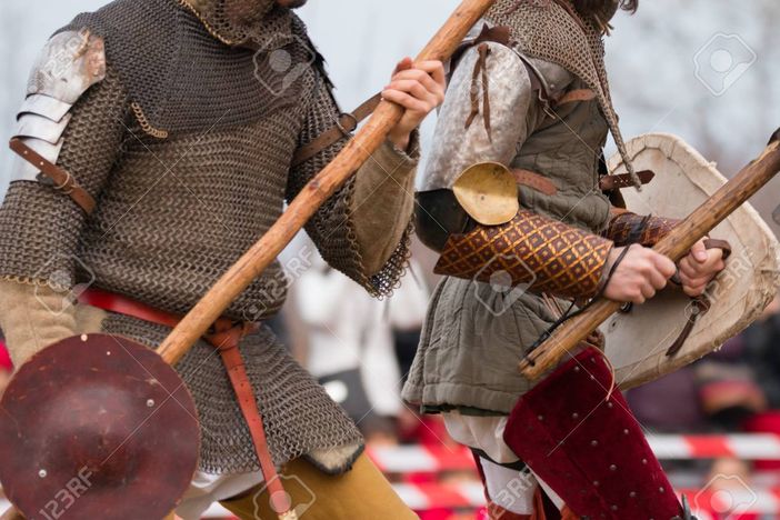 Al Villaggio delle Zucche week-end nel nome di cavalieri, armi, dame: Medio Evo in scena al Pura Vida Farm di San Martino Siccomario Al Villaggio delle Zucche week-end nel nome di cavalieri, armi, dame: Medio Evo in scena al Pura Vida Farm di San Martino Siccomario