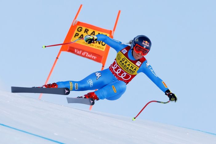 Sci, la lombarda Sofia Goggia è immensa: vince in discesa a St. Moritz con la mano rotta Sci, la lombarda Sofia Goggia è immensa: vince in discesa a St. Moritz con la mano rotta