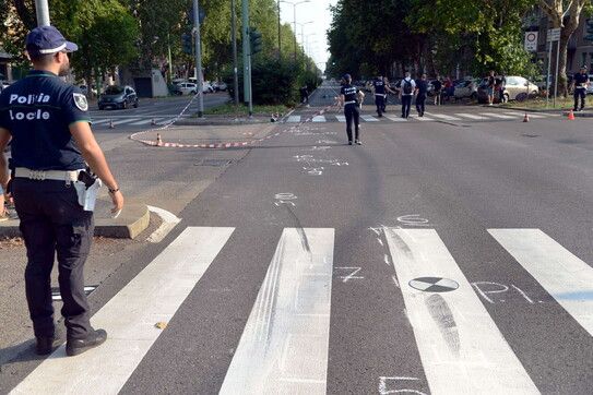 Milano, moto travolge e uccide 73enne Milano, moto travolge e uccide 73enne