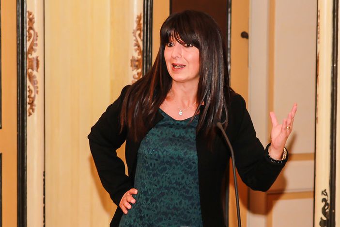 Salute della donna: ormoni personalizzati per curare le cefalee