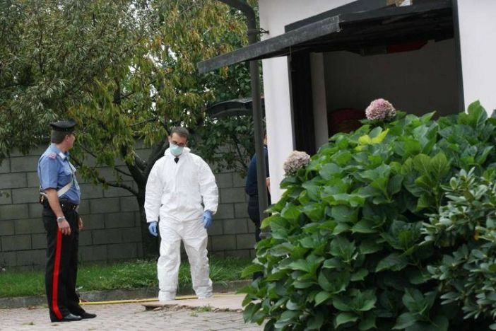 Sopralluogo nella villetta di via Pascoli (Fotogramma/Ipa/Adnkronos)