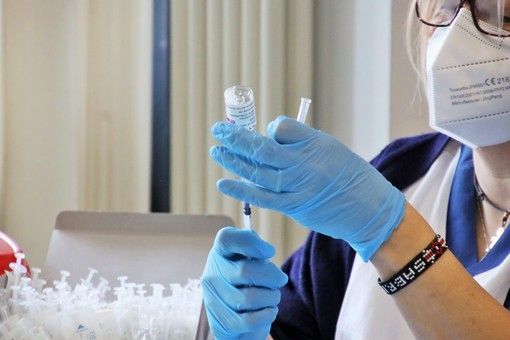 Domenica 13 giugno: “Vax day” per gli over 60 senza prenotazione negli hub di Pavia, Vigevano e Voghera Domenica 13 giugno: “Vax day” per gli over 60 senza prenotazione negli hub di Pavia, Vigevano e Voghera