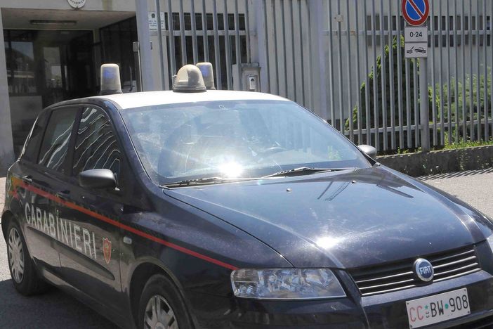 Alla guida di un motorino in stato di ebbrezza e senza patente, nei guai un 46 enne Alla guida di un motorino in stato di ebbrezza e senza patente, nei guai un 46 enne