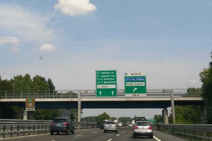 Chiuso per un mese allacciamento con la Tangenziale Ovest Chiuso per un mese allacciamento con la Tangenziale Ovest