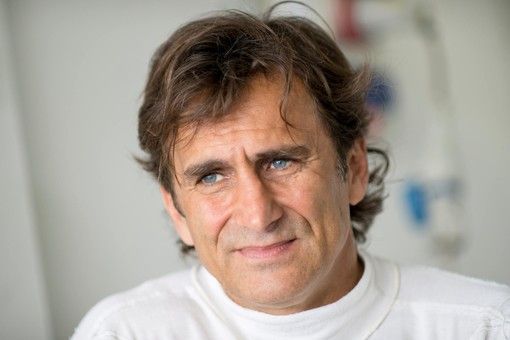 Zanardi, l'aggiornamento dei medici: «Condizioni di estrema gravità» Zanardi, l'aggiornamento dei medici: «Condizioni di estrema gravità»