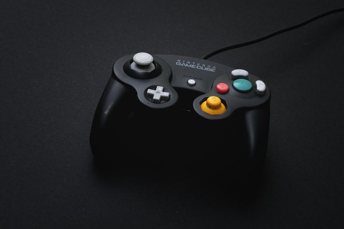 L'evoluzione dei videogiochi online: dalle origini agli scenari attuali L'evoluzione dei videogiochi online: dalle origini agli scenari attuali