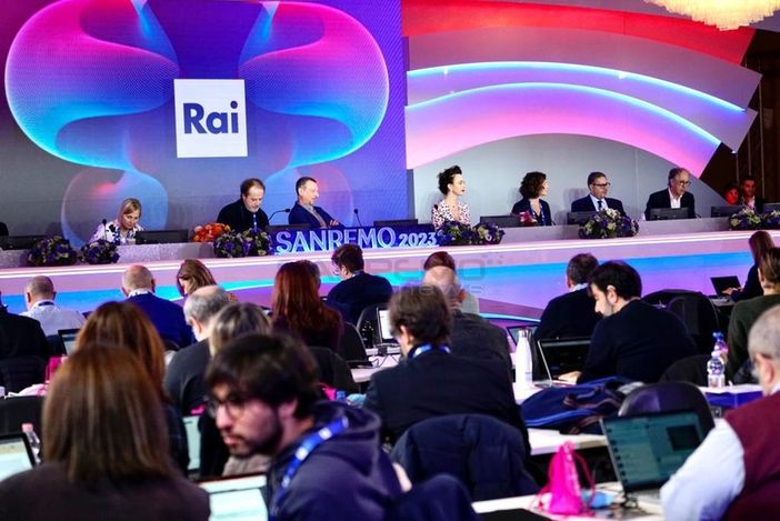 Sanremo 2023, meno di 10milioni di telespettatori. Coletta: "Grande soddisfazione, la parabola continua in modo sorprendente" Sanremo 2023, meno di 10milioni di telespettatori. Coletta: "Grande soddisfazione, la parabola continua in modo sorprendente"