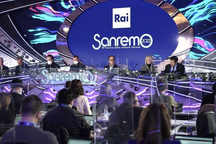 Amadeus presenta Sanremo 2022: "Non vedo l'ora di iniziare questa mia terza avventura, mi auguro sia il Festival della gioia" Amadeus presenta Sanremo 2022: "Non vedo l'ora di iniziare questa mia terza avventura, mi auguro sia il Festival della gioia"