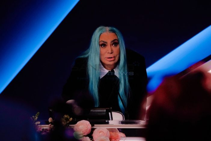 Sanremo 2024, a Loredana Berté il Premio della critica Mia Martini per "Pazza" Sanremo 2024, a Loredana Berté il Premio della critica Mia Martini per "Pazza"