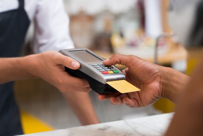 Valle Lomellina dice addio ai contanti: arriva il Pos per pagare la mensa scolastica Valle Lomellina dice addio ai contanti: arriva il Pos per pagare la mensa scolastica