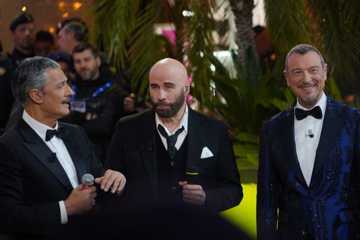 Polemica John Travolta a Sanremo 2024, Amadeus: "Nessun tranello, sapeva tutto" Polemica John Travolta a Sanremo 2024, Amadeus: "Nessun tranello, sapeva tutto"