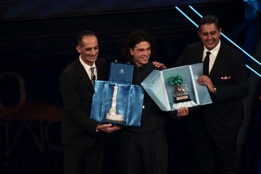 Leo Gassman vince la sfida delle Nuove Proposte al 70° Festival di Sanremo