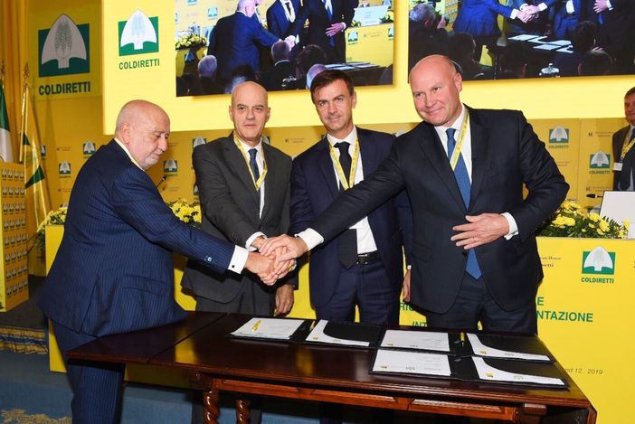 Eni, BF S.p.A. e Coldiretti firmano accordo di cooperazione per iniziative congiunte di sviluppo sostenibile in Africa Eni, BF S.p.A. e Coldiretti firmano accordo di cooperazione per iniziative congiunte di sviluppo sostenibile in Africa