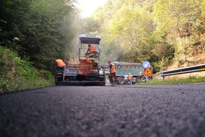 Pavia: la Provincia investirà 16 milioni di euro per il rifacimento delle strade gruviera