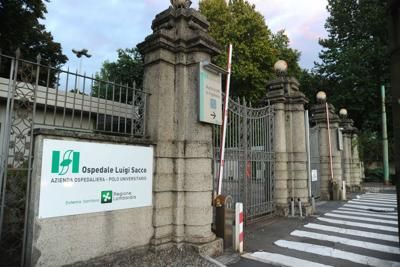 Coronavirus, i ricercatori del Sacco di Milano isolano il ceppo italiano: ora si può pensare al vaccino Coronavirus, i ricercatori del Sacco di Milano isolano il ceppo italiano: ora si può pensare al vaccino